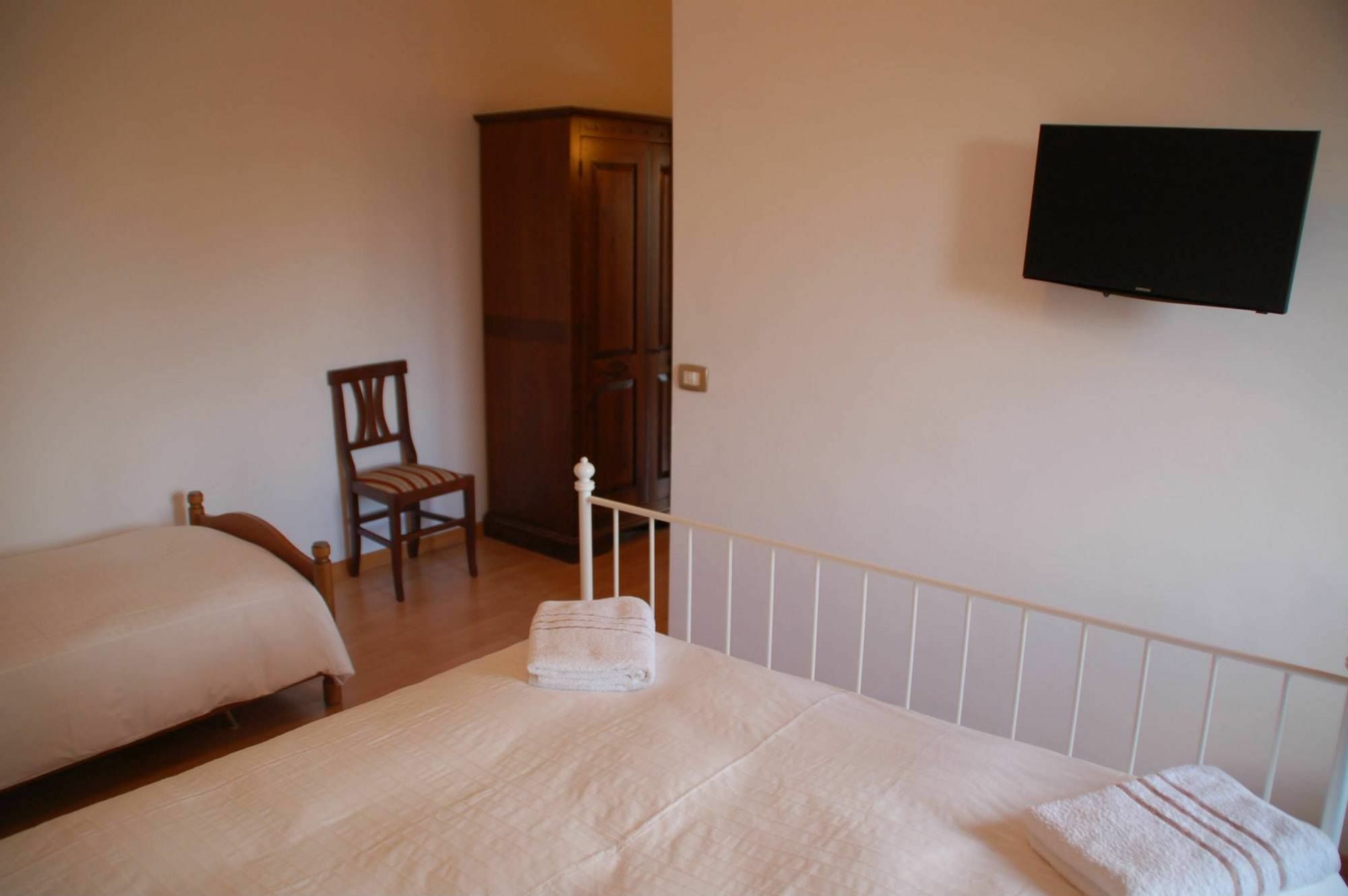 Bed And Breakfast La Corte Degli Ulivi Civitavecchia Exterior photo